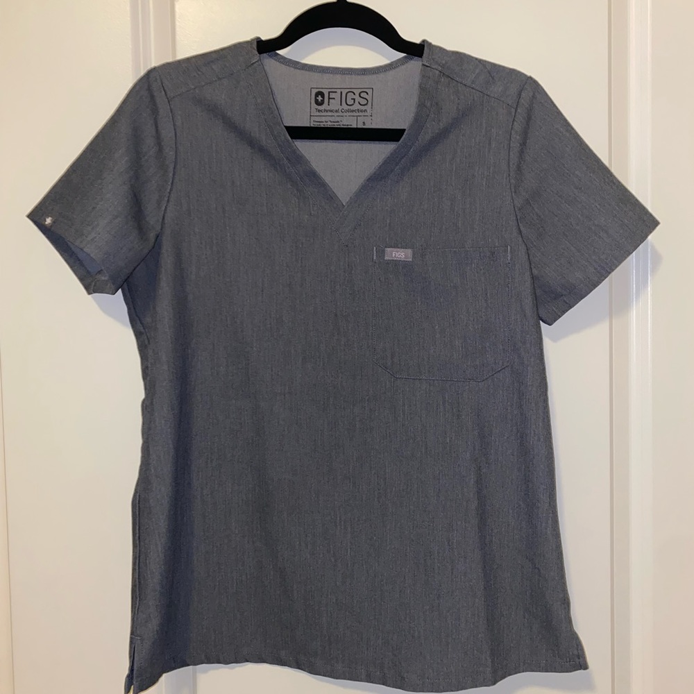 Catarina One-Pocket Scrub Top